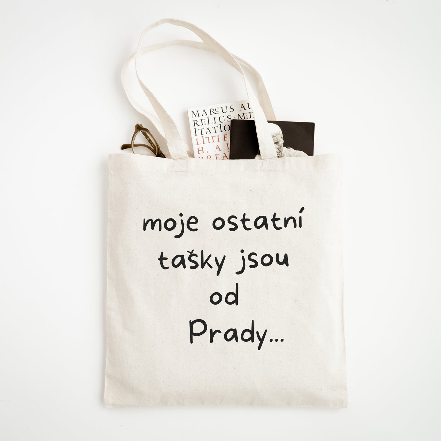 Moje ostatní tašky jsou od Prady